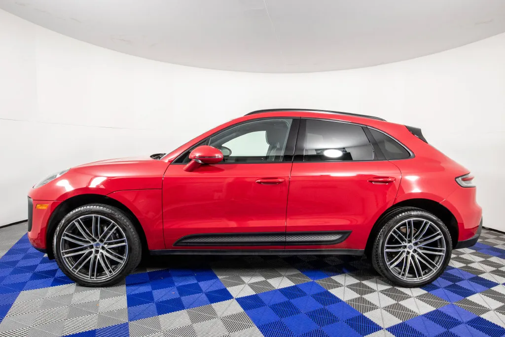 2024 Porsche Macan Base - Photo 8
