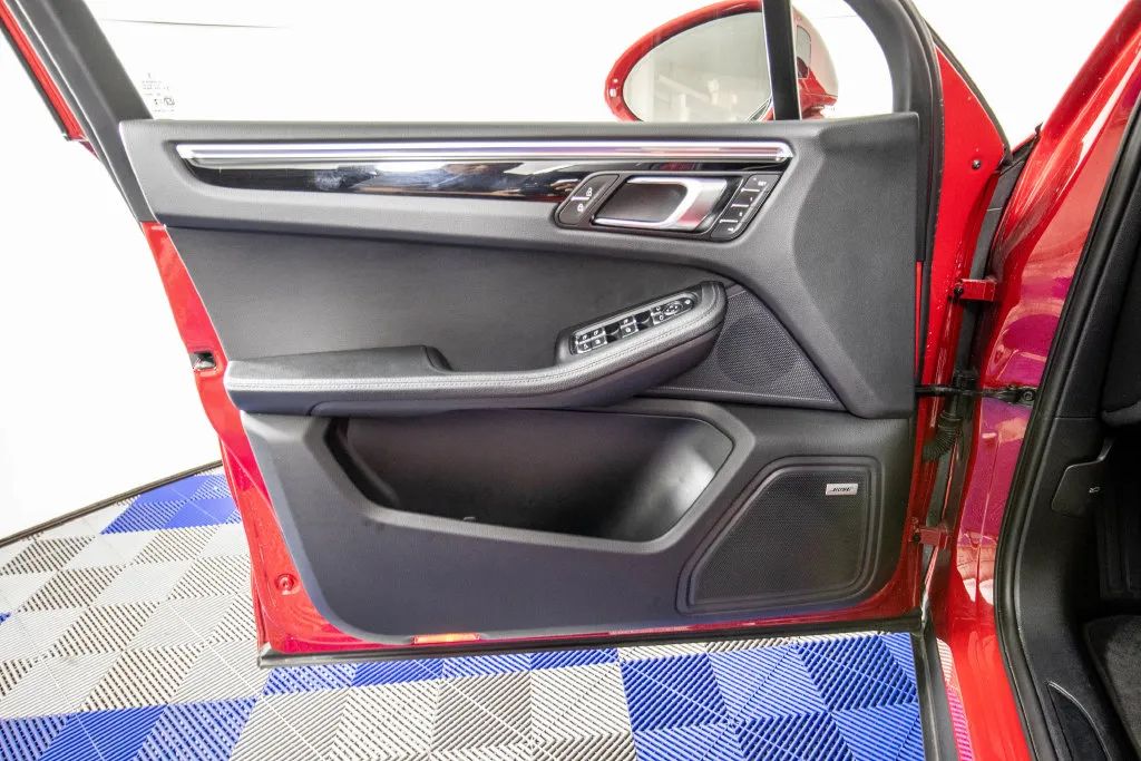 2024 Porsche Macan Base - Photo 13