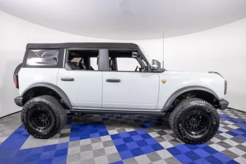 More photos of 2024 Ford Bronco Badlands at Apple Sport Imports, TX