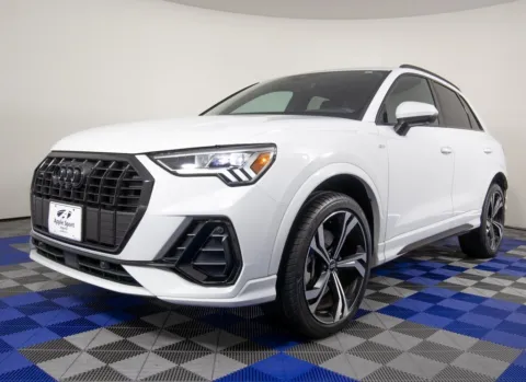 White 2023 Audi Q3 Premium Plus for sale in Austin, TX