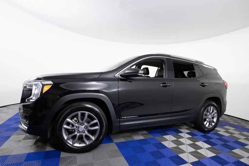 Black 2024 GMC Terrain SLT for sale in Austin, TX