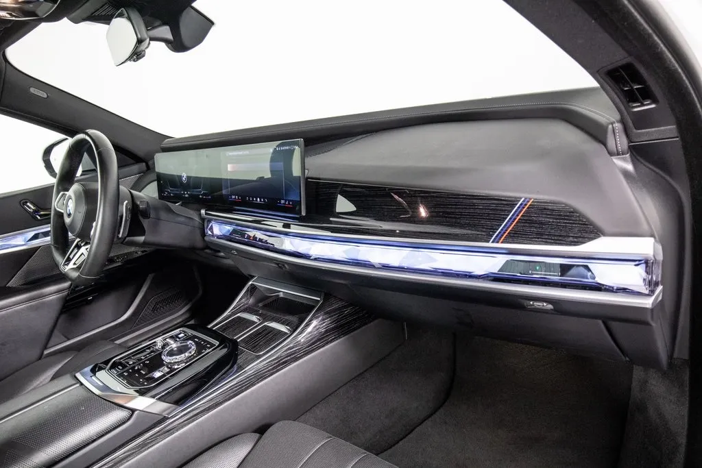 2023 Bmw 740i photo 7