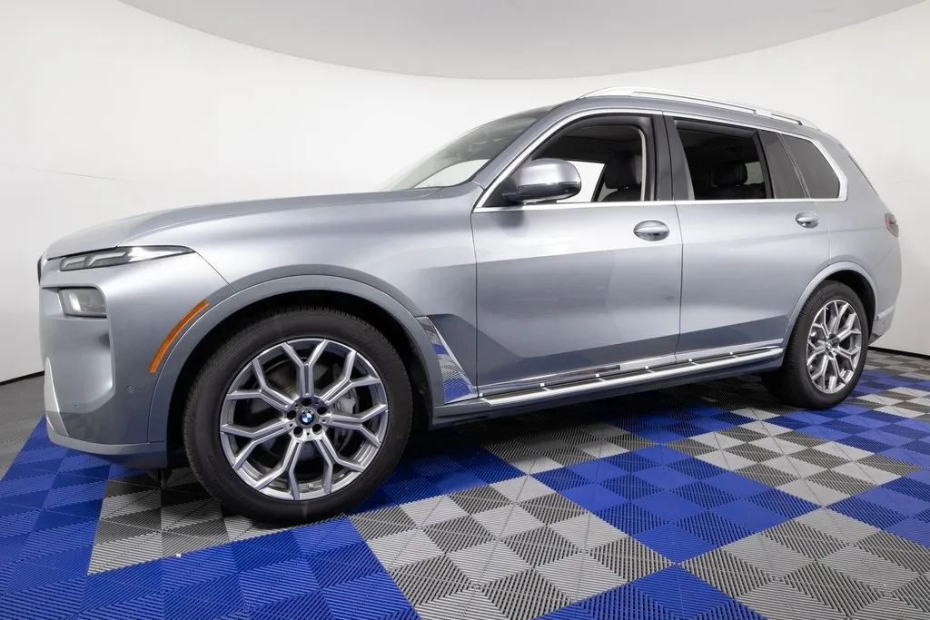 Gray 2024 BMW X7 xDrive40i for sale in Austin, TX