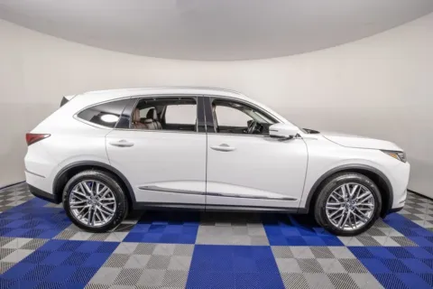 More photos of 2023 Acura MDX Advance at Apple Sport Imports, TX