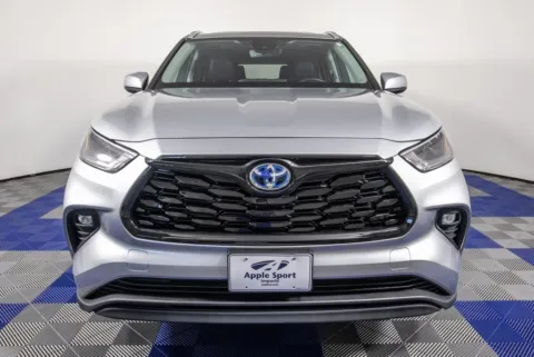 Photos of 2024 Toyota Highlander Hybrid XLE for sale in Austin, TX at Apple Sport Imports