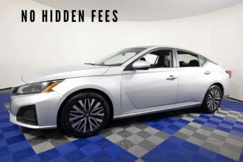 Silver 2023 Nissan Altima 2.5 SV for sale in Austin, TX