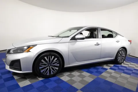 Silver 2023 Nissan Altima 2.5 SV for sale in Austin, TX