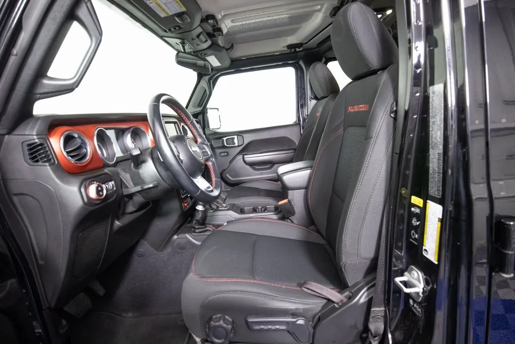 2021 Jeep Gladiator Rubicon photo 3