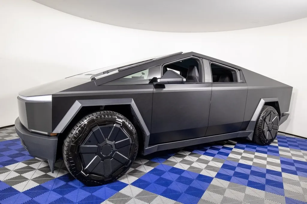Black 2024 Tesla Cybertruck for sale in Austin, TX