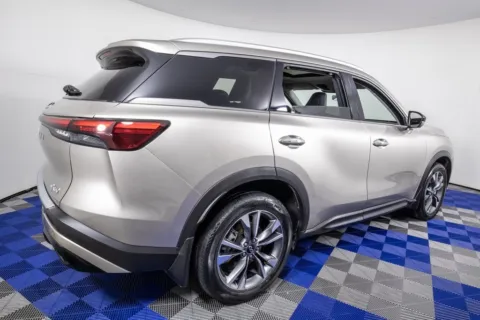 More photos of 2023 INFINITI QX60 LUXE at Apple Sport Imports, TX