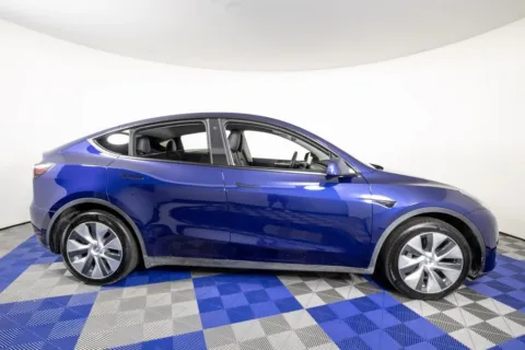 More photos of 2023 Tesla Model Y Long Range at Apple Sport Imports, TX