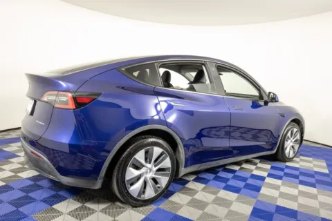More photos of 2023 Tesla Model Y Long Range at Apple Sport Imports, TX