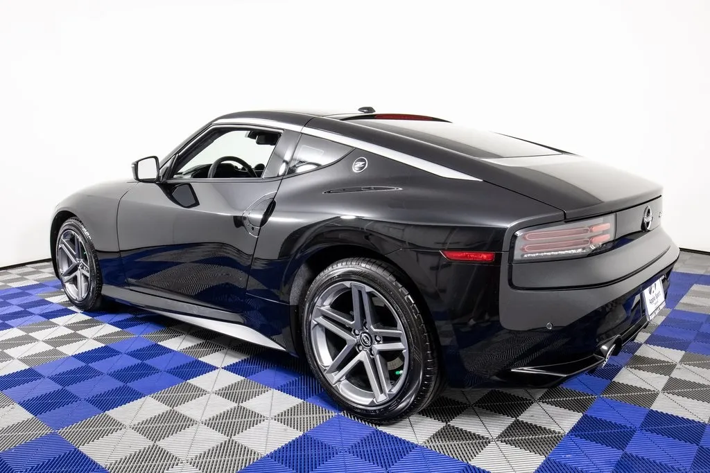 2025 Nissan Z Sport photo 3