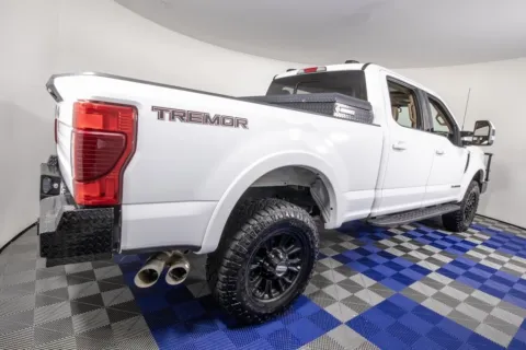 More photos of 2022 Ford F-250SD Lariat at Apple Sport Imports, TX