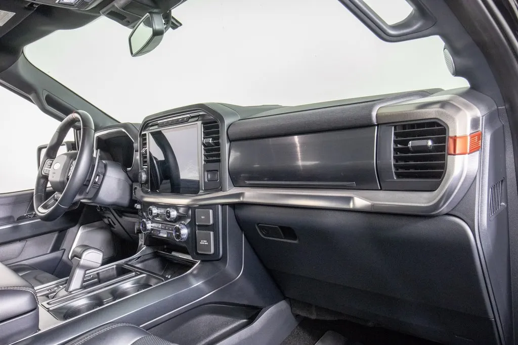 2022 Ford F-150 Raptor photo 17