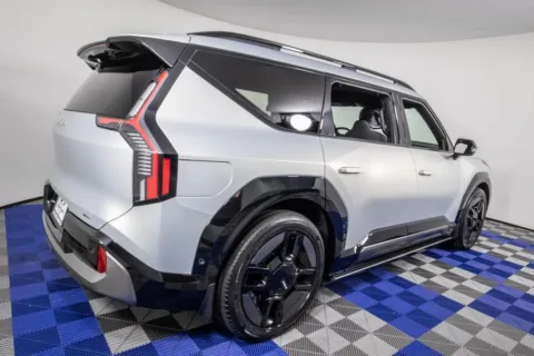 More photos of 2024 Kia EV9 GT-Line at Apple Sport Imports, TX