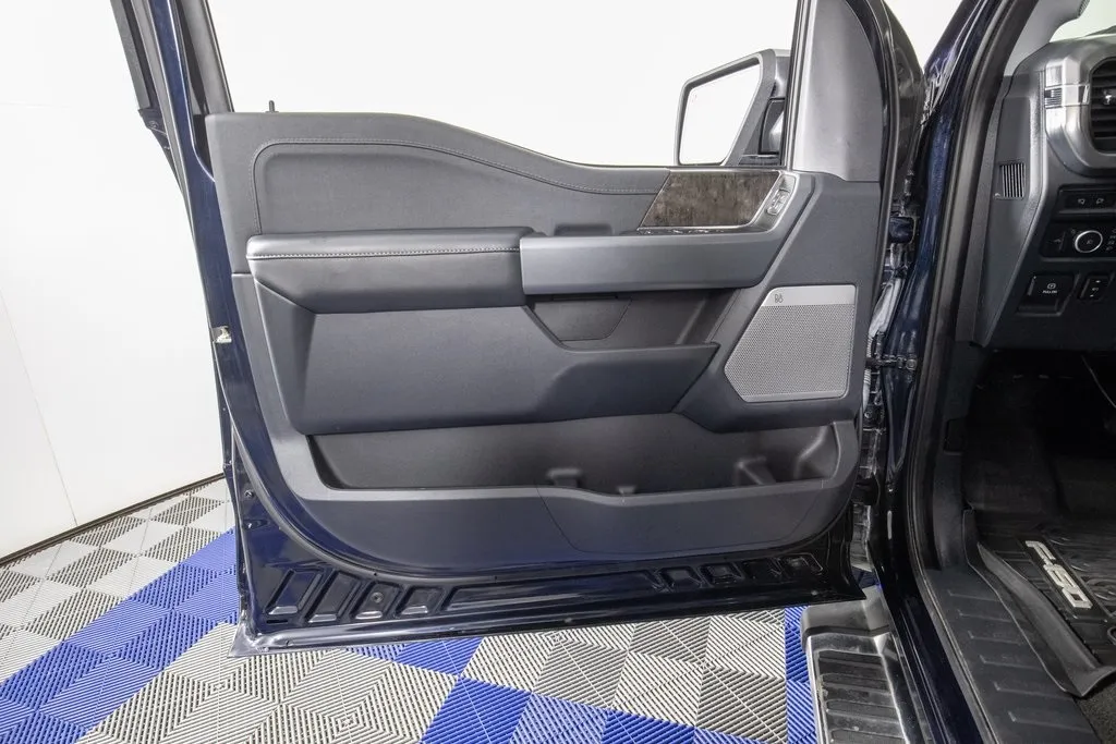 2022 Ford F-150 Lariat photo 24