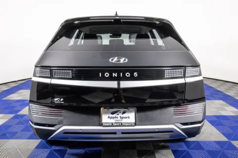 More photos of 2023 Hyundai IONIQ 5 SEL at Apple Sport Imports, TX