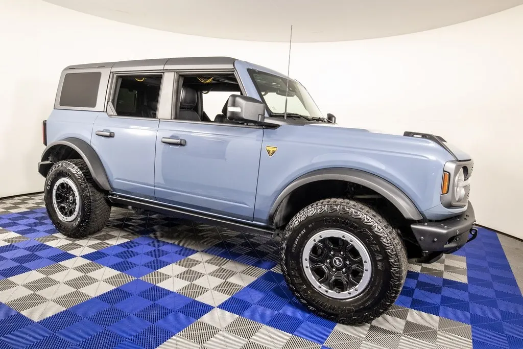 2024 Ford Bronco Badlands photo 19