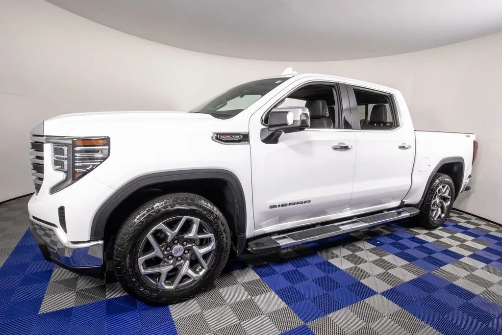 White 2023 GMC Sierra 1500 SLT for sale in Austin, TX