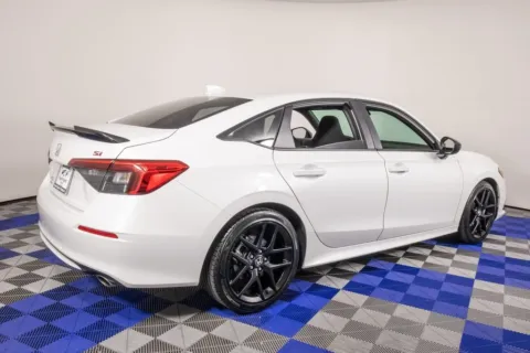 More photos of 2024 Honda Civic Si at Apple Sport Imports, TX