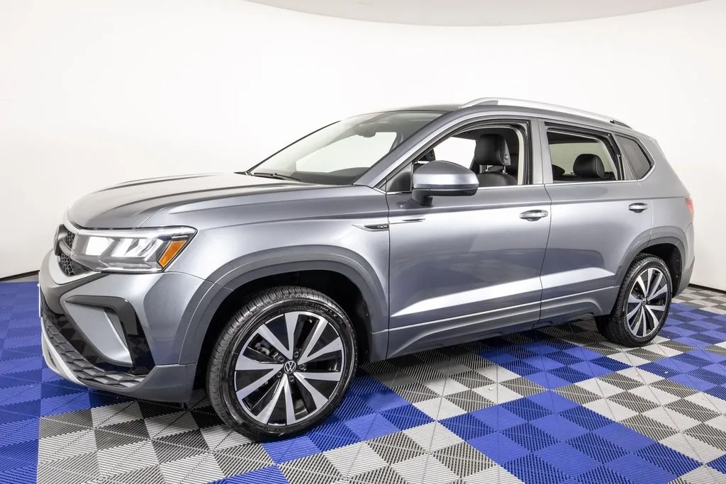 Gray 2024 Volkswagen Taos 1.5T SE for sale in Austin, TX