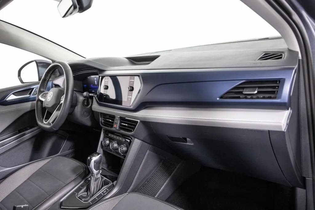 2024 Volkswagen Taos SE photo 20
