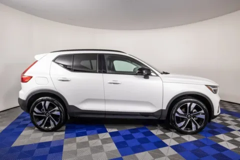 More photos of 2024 Volvo XC40 B5 Plus Dark Theme at Apple Sport Imports, TX
