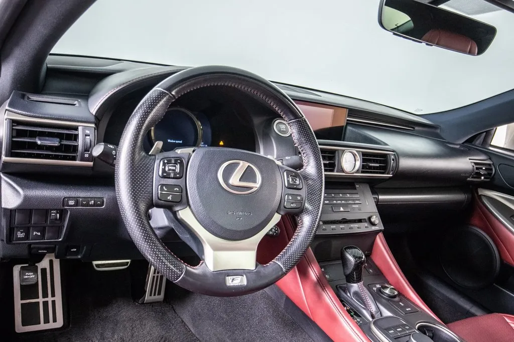 2017 Lexus RC 200t F SPORT photo 13