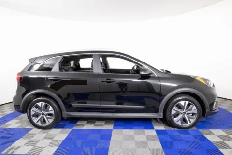 More photos of 2021 Kia Niro EV EX at Apple Sport Imports, TX