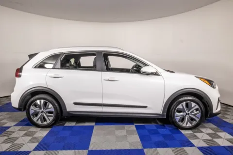 More photos of 2022 Kia Niro EV EX at Apple Sport Imports, TX