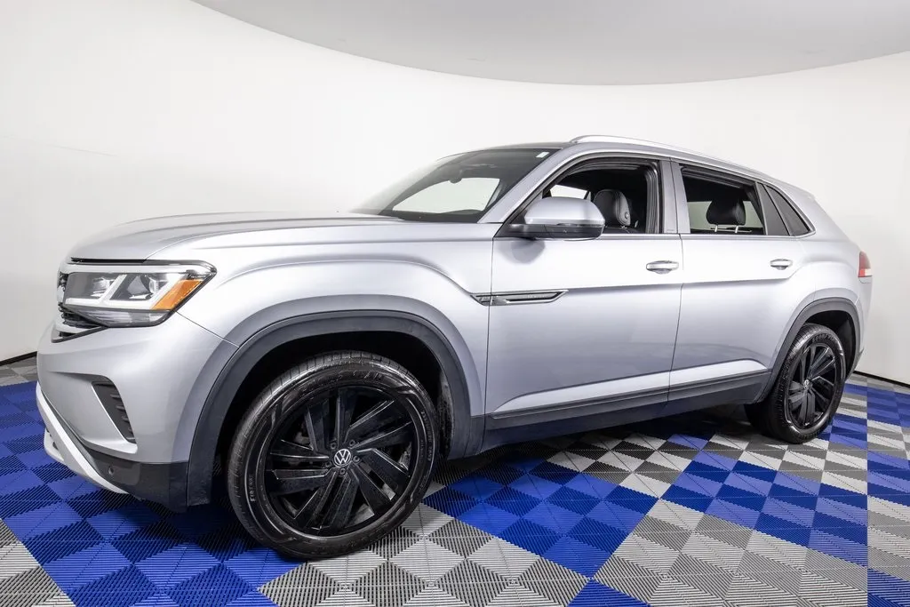 Silver 2023 Volkswagen Atlas Cross Sport 3.6L V6 SE w/Technology for sale in Austin, TX