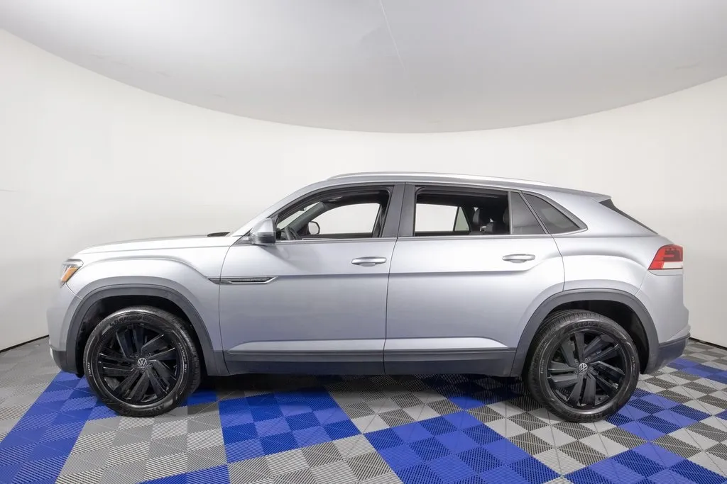 2023 Volkswagen Atlas Cross Sport V6 SE Technology photo 16