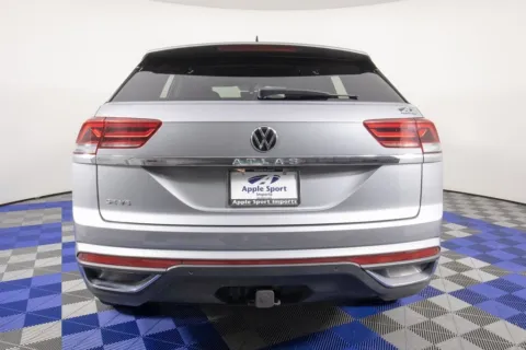 More photos of 2023 Volkswagen Atlas Cross Sport 3.6L V6 SE w/Technology at Apple Sport Imports, TX