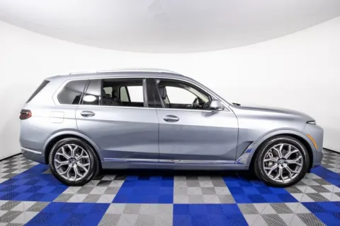 More photos of 2025 BMW X7 xDrive40i at Apple Sport Imports, TX