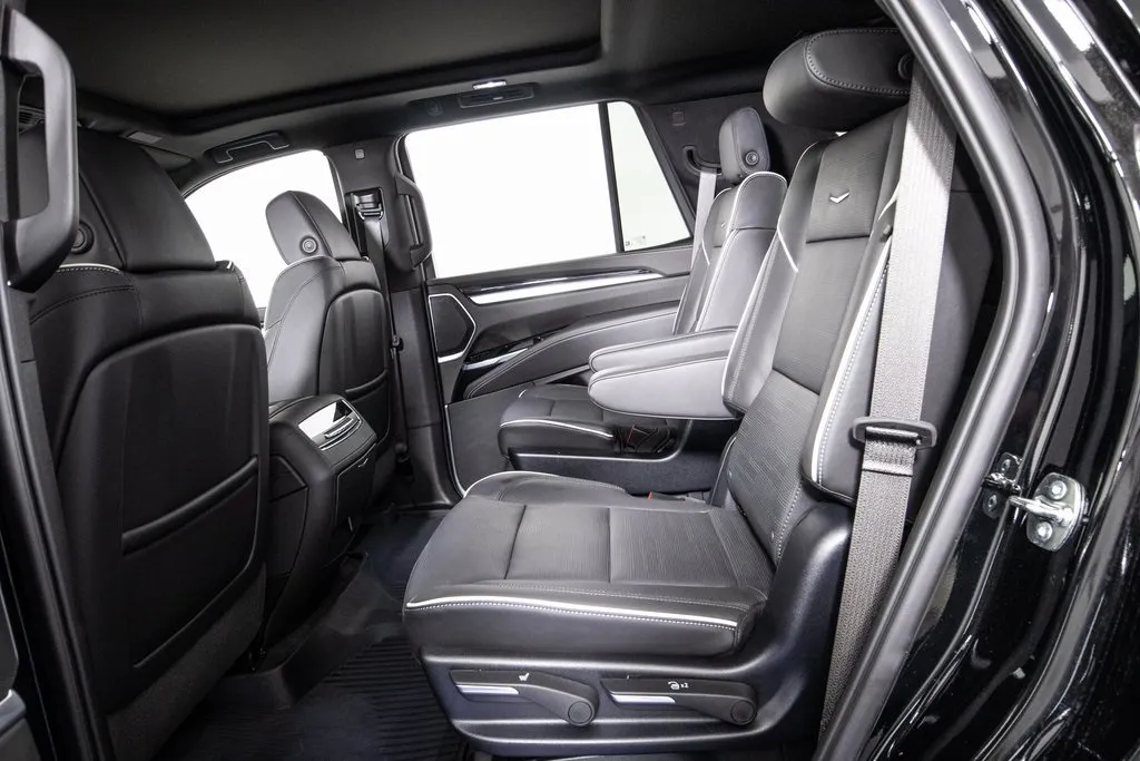 2025 Cadillac Escalade Sport photo 11