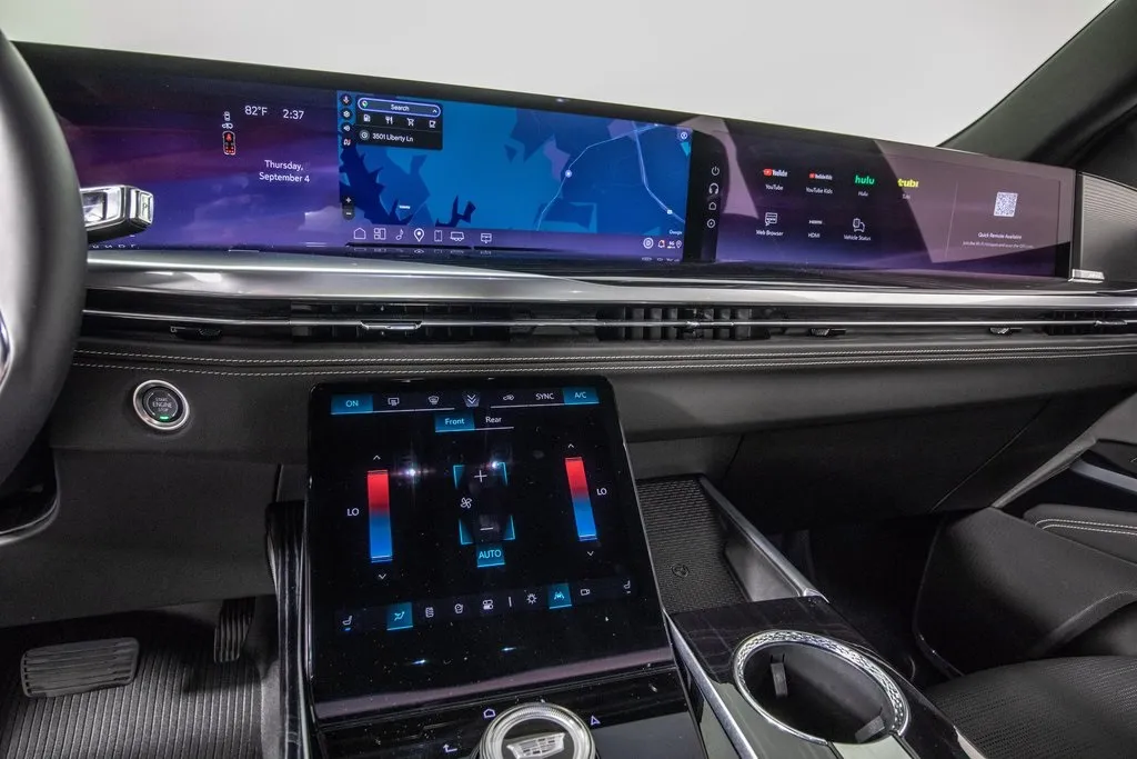 2025 Cadillac Escalade Sport photo 7