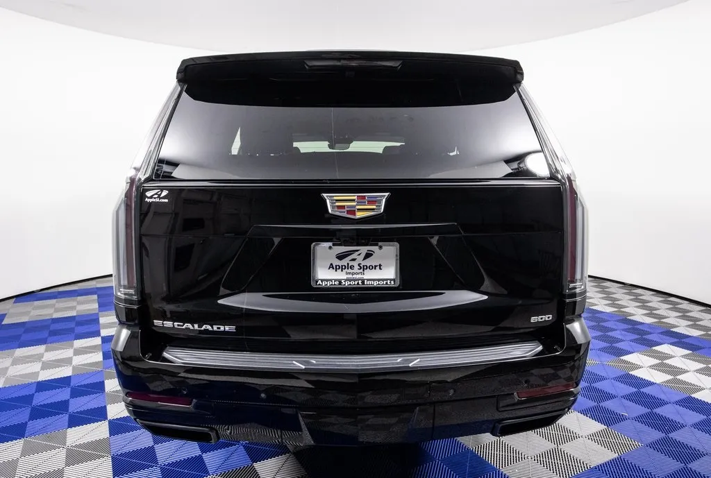 2025 Cadillac Escalade Sport photo 18