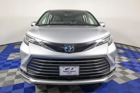 Photos of 2023 Toyota Sienna LE for sale in Austin, TX at Apple Sport Imports