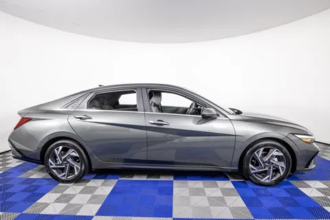 More photos of 2024 Hyundai Elantra SEL at Apple Sport Imports, TX
