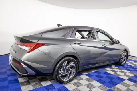 More photos of 2024 Hyundai Elantra SEL at Apple Sport Imports, TX