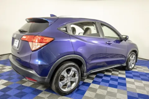 More photos of 2017 Honda HR-V EX-L at Apple Sport Imports, TX