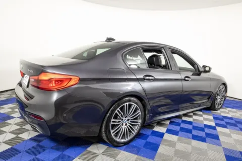 More photos of 2018 BMW 5 Series 540i at Apple Sport Imports, TX