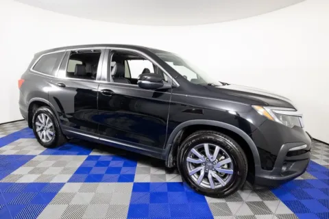 Photos of 2020 Honda Pilot EX-L for sale in Austin, TX at Apple Sport Imports