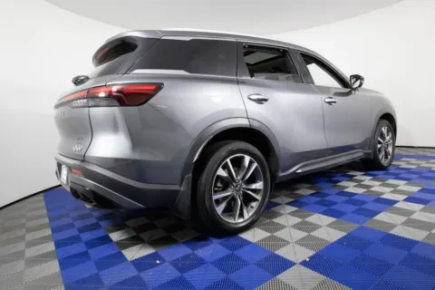 More photos of 2023 INFINITI QX60 LUXE at Apple Sport Imports, TX