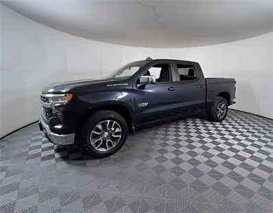 Gray 2022 Chevrolet Silverado 1500 LT for sale in Austin, TX