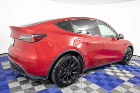 More photos of 2023 Tesla Model Y Long Range at Apple Sport Imports, TX