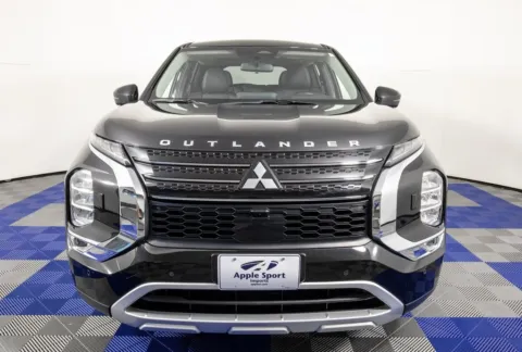 Photos of 2024 Mitsubishi Outlander SE for sale in Austin, TX at Apple Sport Imports