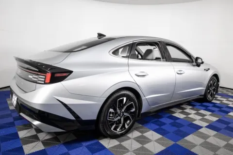 More photos of 2024 Hyundai Sonata SEL at Apple Sport Imports, TX