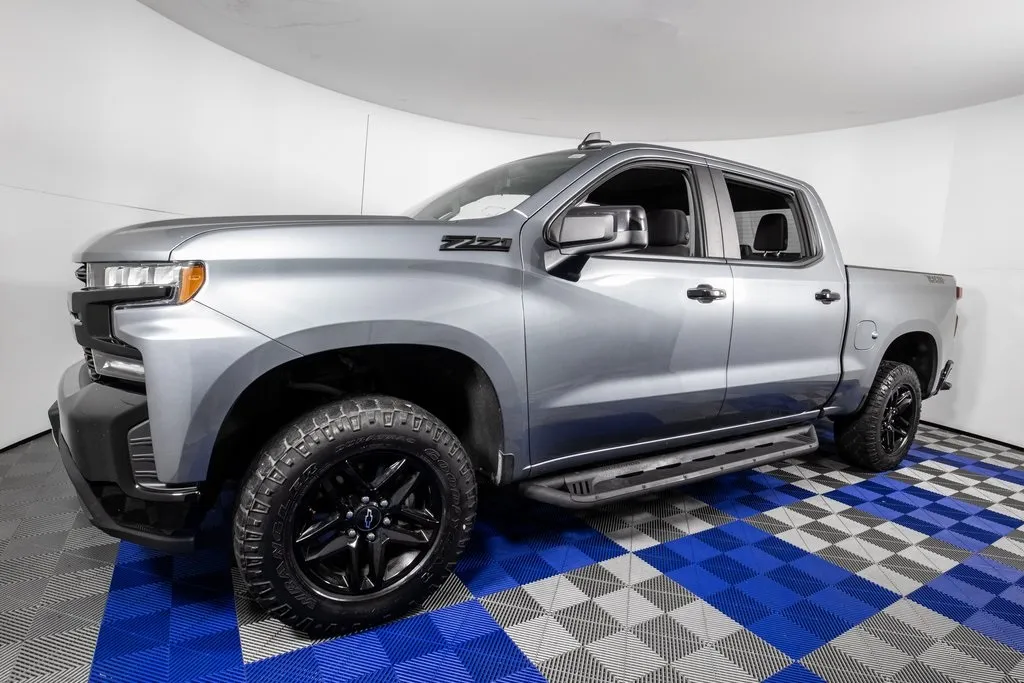 Gray 2021 Chevrolet Silverado 1500 LT Trail Boss for sale in Austin, TX